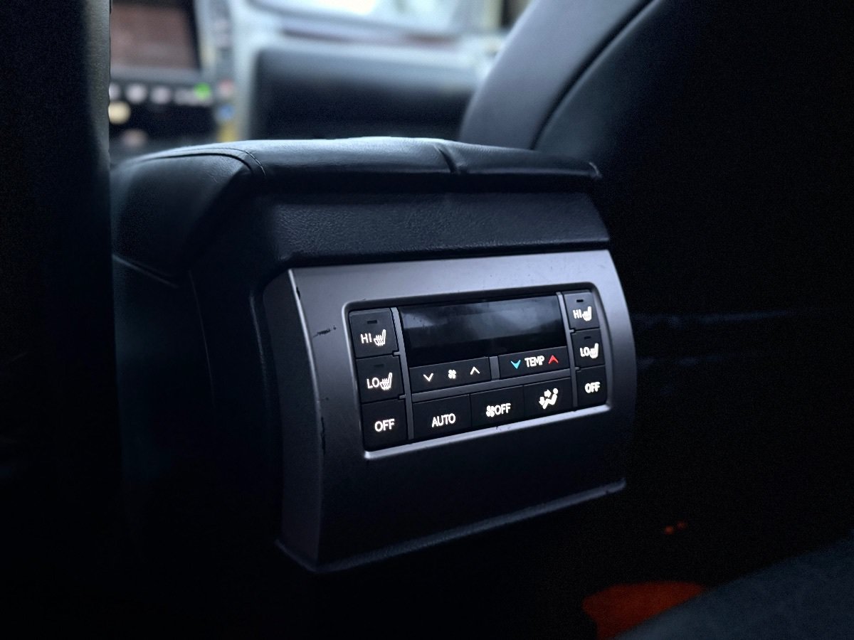 Used 2018 Lexus GX 460 Premium w/ Premium Package AWD/4WD image 24