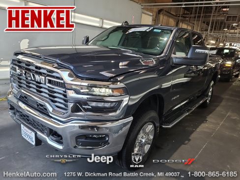 Used 2026 RAM 2500 Big Horn AWD/4WD image 1
