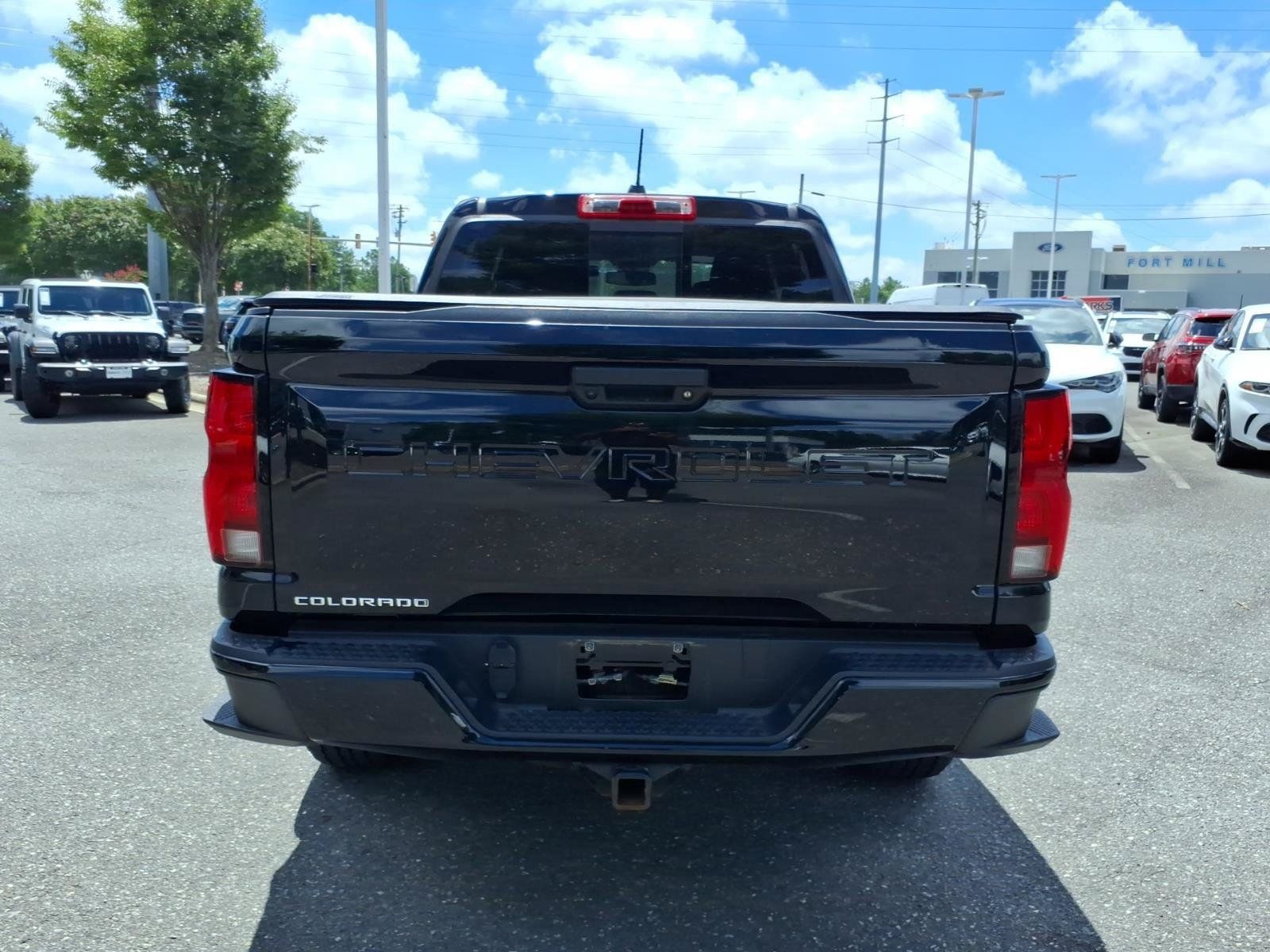 Used 2023 Chevrolet Colorado Z71 w/ Z71 Convenience Package 2 AWD/4WD image 18