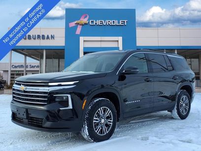 Used 2025 Chevrolet Traverse LT