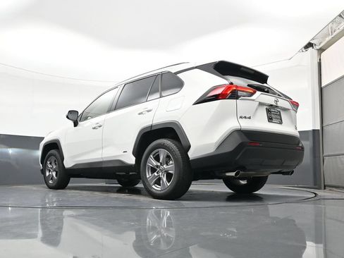 Used 2025 Toyota RAV4 XLE w/ Convenience Package AWD/4WD image 25