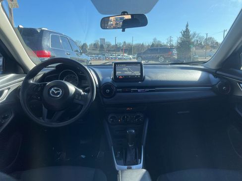 Used 2017 MAZDA CX-3 Sport image 7