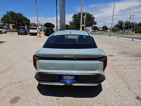 Used 2025 Kia K4 FWD image 7