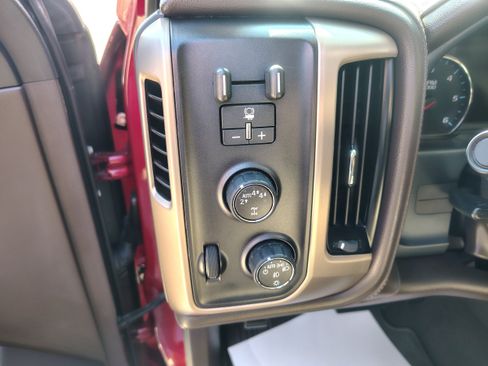 Used 2018 GMC Sierra 1500 Denali AWD/4WD image 25
