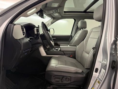 Used 2024 Toyota Tundra Limited image 29