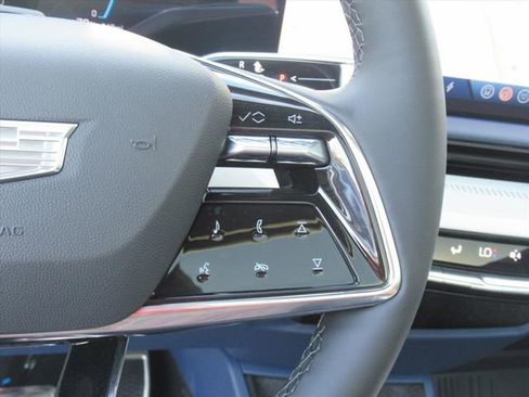 New 2026 Cadillac Optiq Sport 2 image 19