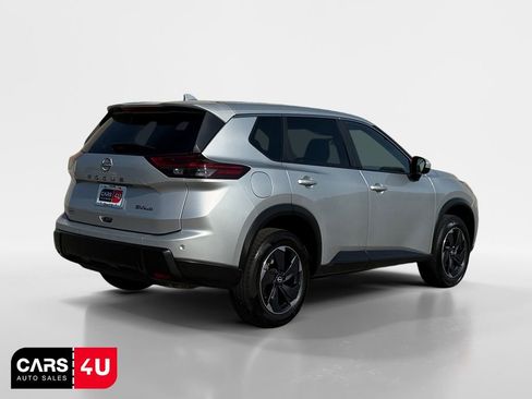 Used 2024 Nissan Rogue SV AWD/4WD image 7