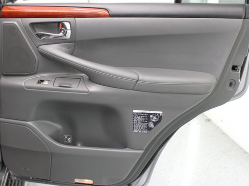 Used 2009 Lexus LX 570 4WD image 49