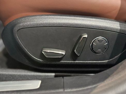 Used 2020 Lincoln MKZ Reserve w/ Monochromatic Package image 32