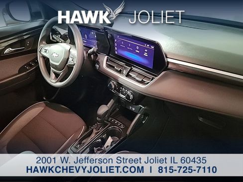 Used 2025 Chevrolet TrailBlazer LT AWD/4WD image 22