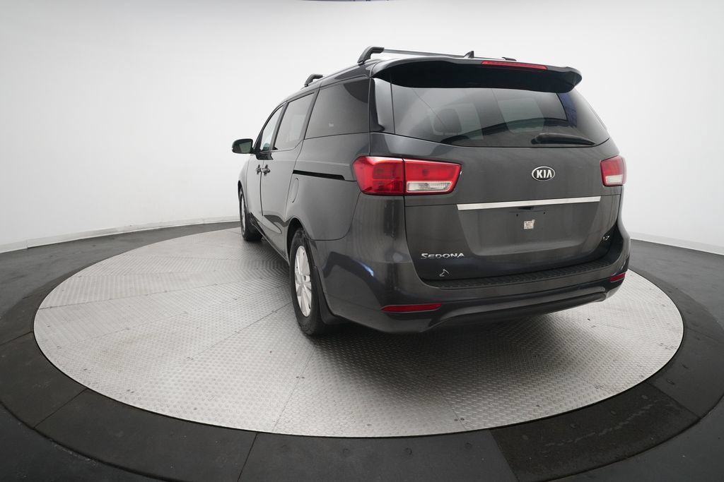 Used 2016 Kia Sedona LX FWD image 32