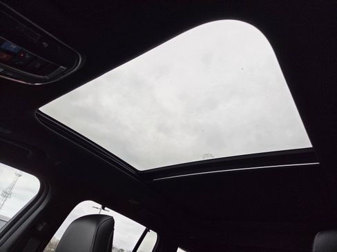 New 2025 Jeep Grand Cherokee Limited w/ Luxury Tech Group II image 12