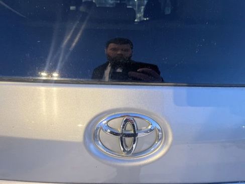 Used 2014 Toyota Sienna Limited image 22