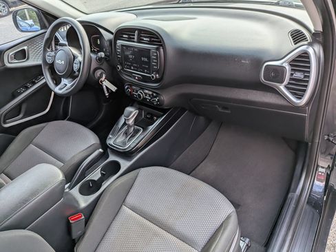 Used 2024 Kia Soul LX w/ Option Group 015 FWD image 36