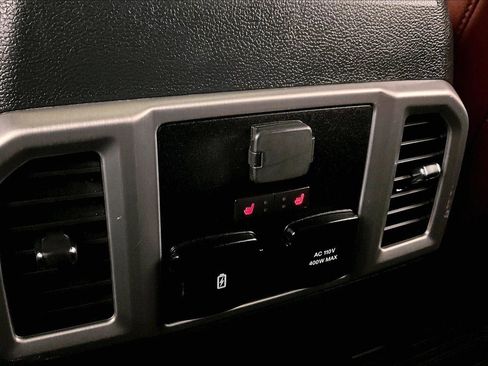 Used 2022 Ford F450 Platinum image 32