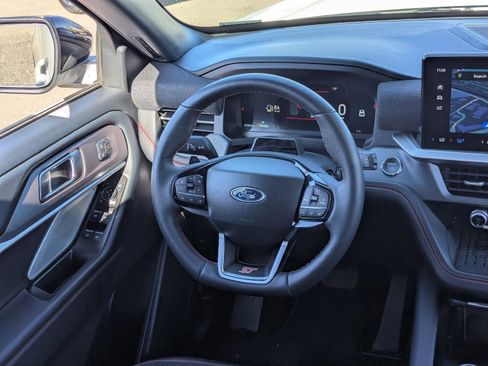 Used 2025 Ford Explorer ST w/ Sun And Sound Package image 16