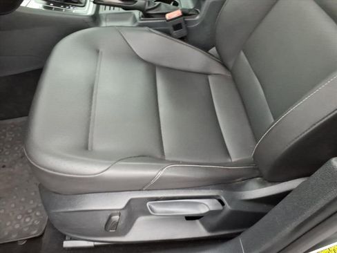 Used 2015 Volkswagen Golf TDI S image 25