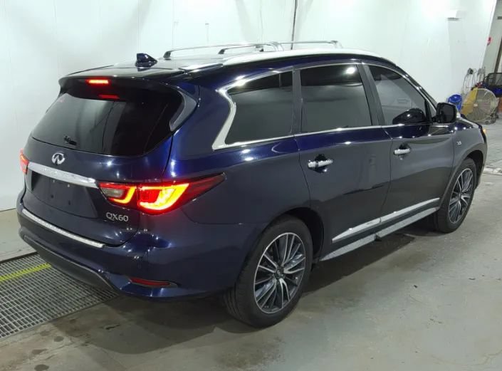 Used 2018 INFINITI QX60 FWD w/ Deluxe Technology Package image 2