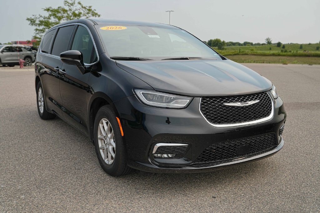 Used 2026 Chrysler Pacifica Select FWD image 5