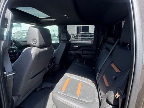 Used 2021 GMC Sierra 3500 AT4 w/ AT4 Premium Plus Package AWD/4WD image 9