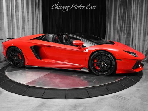 Used 2015 Lamborghini Aventador LP 700-4 AWD/4WD image 6