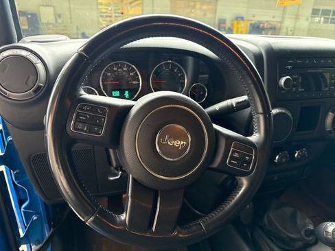 Used 2015 Jeep Wrangler Sport w/ Quick Order Package 23S AWD/4WD image 15