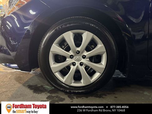 Used 2025 Toyota Corolla LE FWD image 9