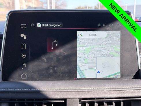 Used 2023 GMC Yukon SLT w/ SLT Luxury Package image 10