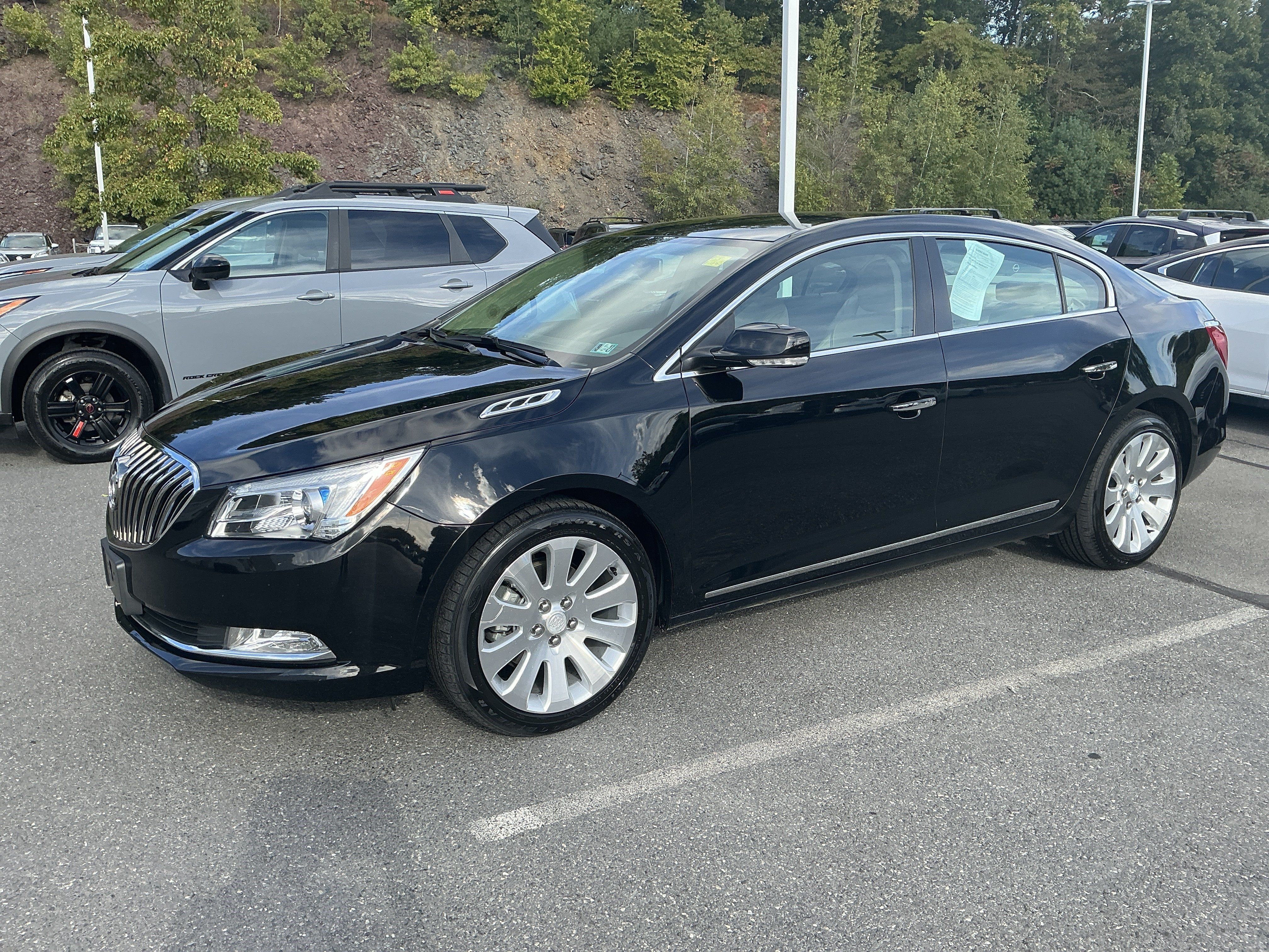 Used 2016 Buick LaCrosse Premium AWD/4WD image 7