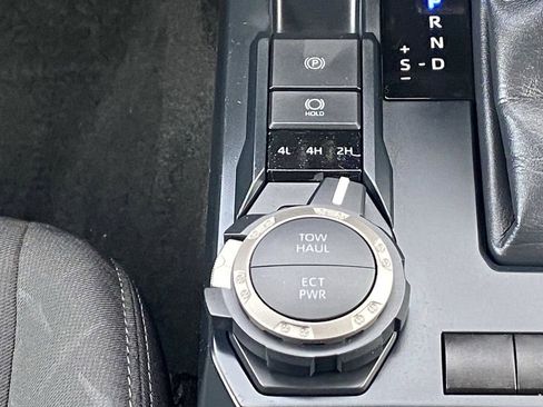 Certified 2025 Toyota Tacoma SR5 image 18