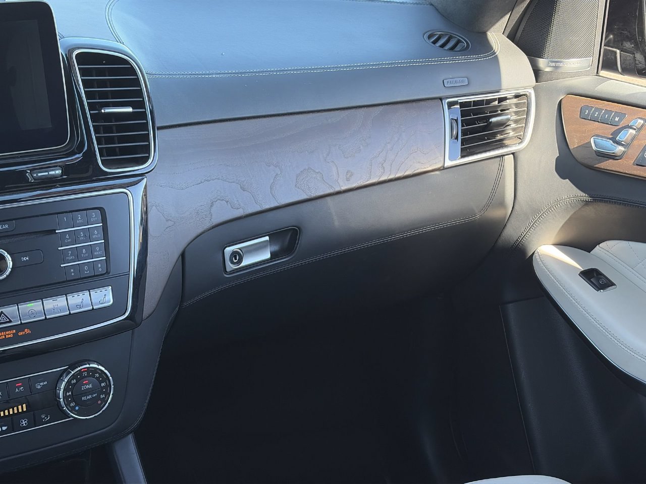 Used 2018 Mercedes-Benz GLS 550 4MATIC image 15
