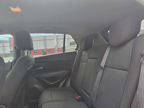 Used 2016 Chevrolet Trax LT image 14