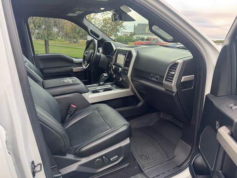 Used 2017 Ford F150 Lariat w/ Equipment Group 502A Luxury image 11