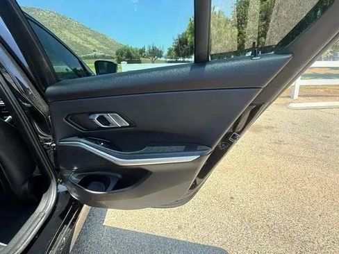 Used 2020 BMW 330i Sedan w/ Driving Assistance Package RWD image 13