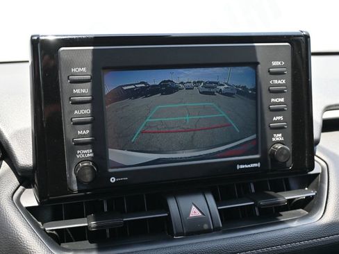 Used 2021 Toyota RAV4 XLE FWD image 10