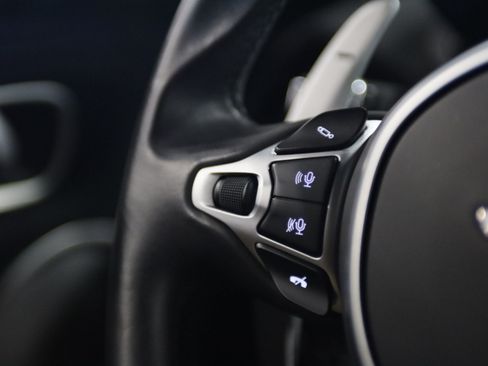 Used 2021 Aston Martin V8 Vantage Coupe RWD image 20