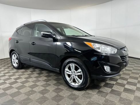 Used 2013 Hyundai Tucson GLS AWD/4WD image 2