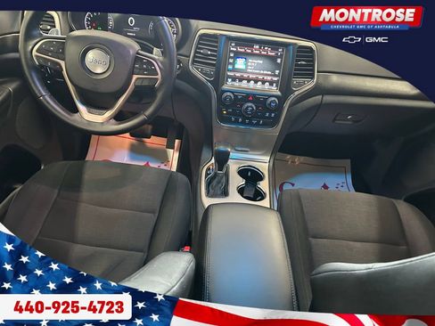 Used 2017 Jeep Grand Cherokee Laredo w/ Quick Order Package 23E AWD/4WD image 25
