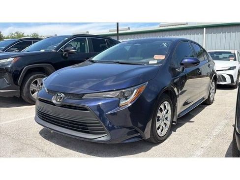 Used 2026 Toyota Corolla LE FWD image 12