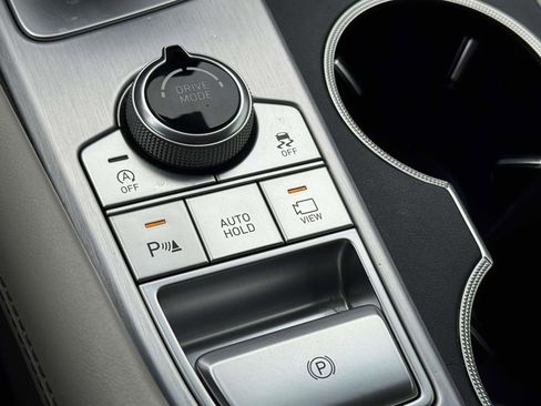 Used 2021 Genesis G70 2.0T w/ Prestige Package AWD/4WD image 28