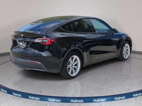 Used 2021 Tesla Model Y Long Range AWD/4WD image 6