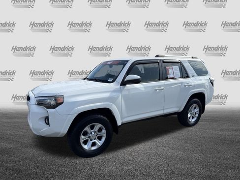 Used 2019 Toyota 4Runner SR5 AWD/4WD image 5