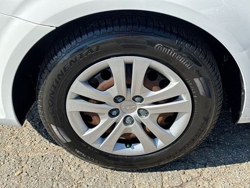 Used 2020 Chevrolet Sonic LT image 13