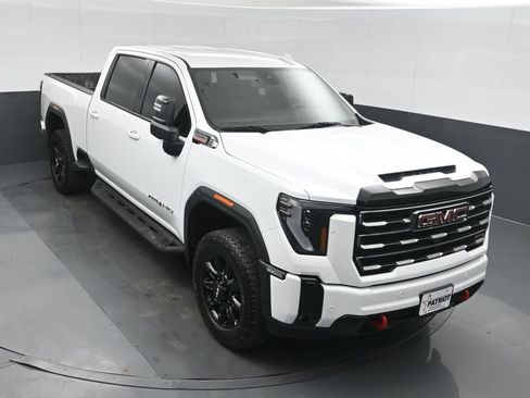 Used 2025 GMC Sierra 2500 AT4 AWD/4WD image 33