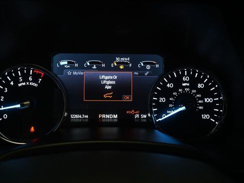 Used 2020 Ford Expedition Max XLT w/ Equipment Group 202A AWD/4WD image 2