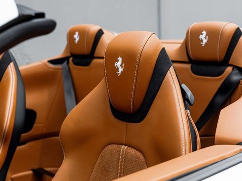 Used 2025 Ferrari Roma Spider image 13