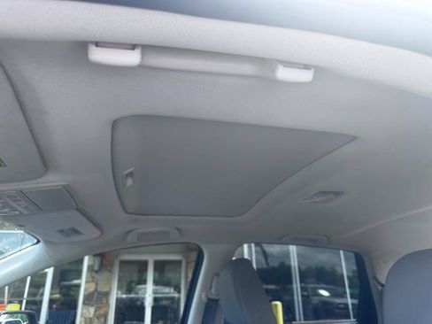 Used 2016 Honda CR-V Touring image 10