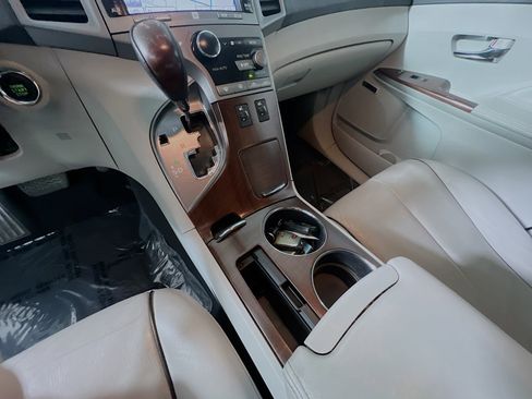 Used 2009 Toyota Venza image 25