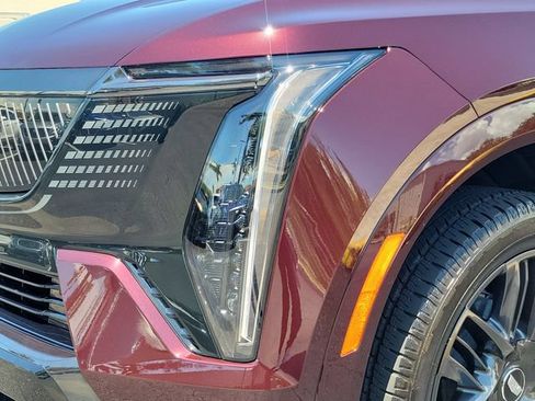 Certified 2025 Cadillac Escalade IQ Sport 2 w/ LPO, ONYX Package AWD/4WD image 7