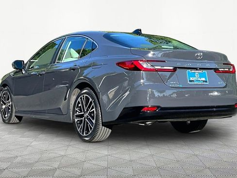 Used 2025 Toyota Camry XLE w/ Premium Plus Package FWD image 5